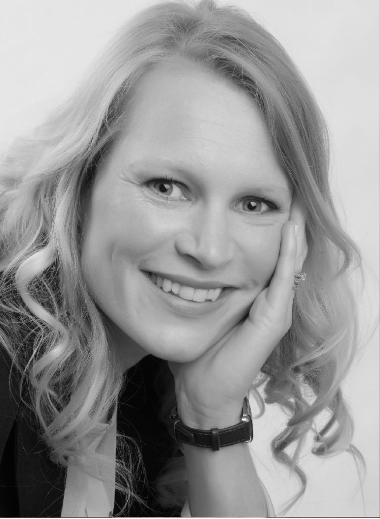 Melanie Warner